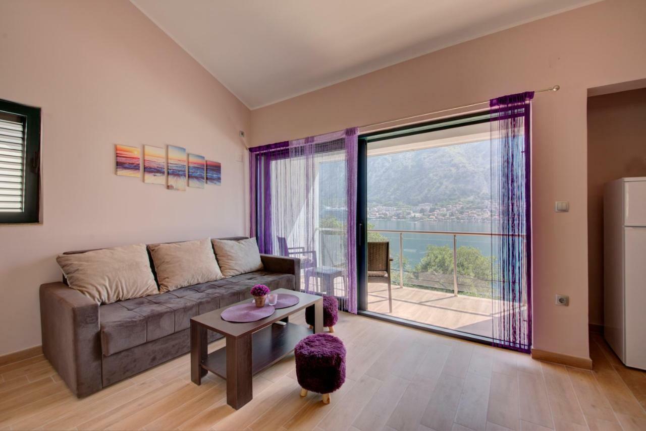 Fortress View Apartment โกตอร์ ภายนอก รูปภาพ